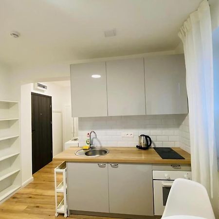Appartement Bezagenta Mozart8 Studio Easy Access To City Wifi à Varsovie Extérieur photo