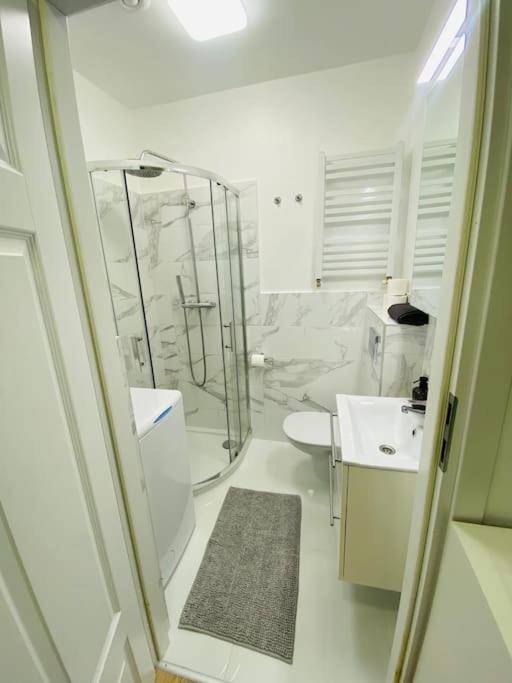 Appartement Bezagenta Mozart8 Studio Easy Access To City Wifi à Varsovie Extérieur photo